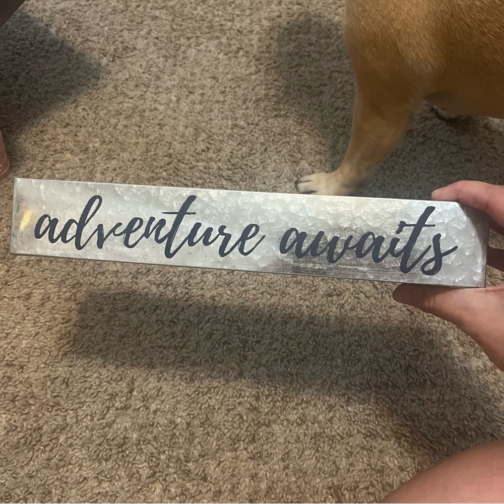 WALL DECOR